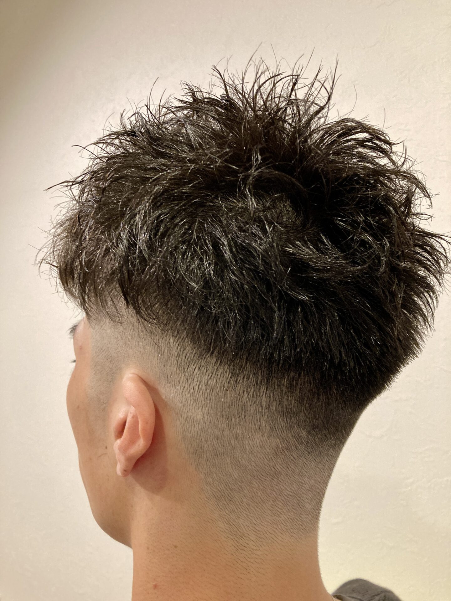 ツイストスパイラルパーマ,フェードカット,理容室